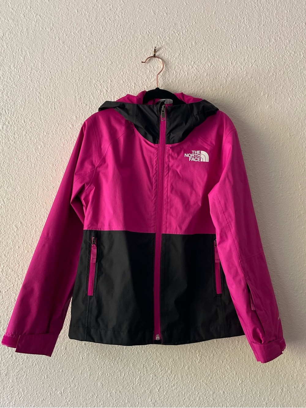The North Face Girls 7/8 DryVent Rain Jacket Hooded Pink Black Waterproof